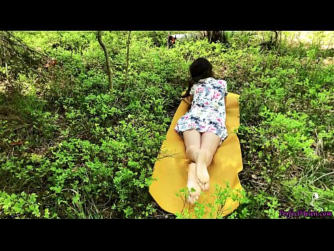 ❤️ Tinder တွင် သူစိမ်းတစ်ယောက်သည် ကျွန်ုပ်၏ Pussy နှင့် Fucks များကို တောထဲ၌ စိတ်အားထက်သန်စွာ အနိုင်ယူသည်။ ️ Just porn မှာ ငါတို့မှာ ❌️❤